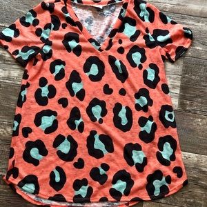 NWOT women’s leopard print top